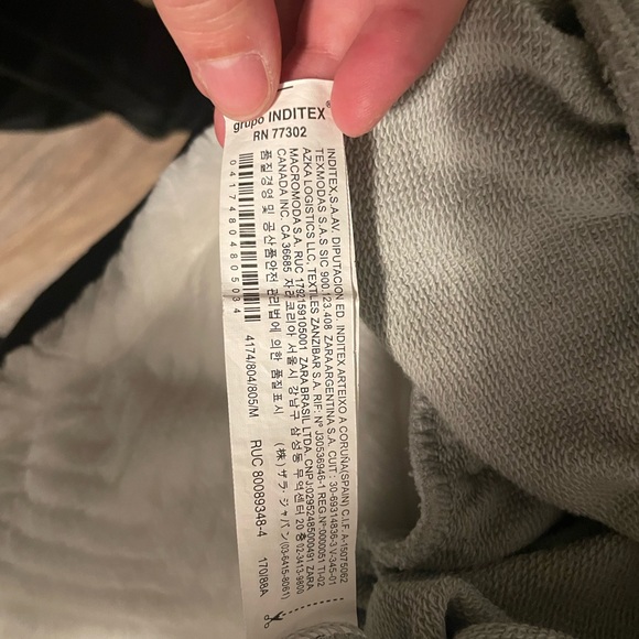 Zara Cropped Crewneck Sweater - Picture 4 of 4